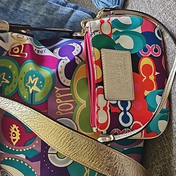 Coach!! Like New Multicolored Poppy Wristlet - Picture 4 of 4